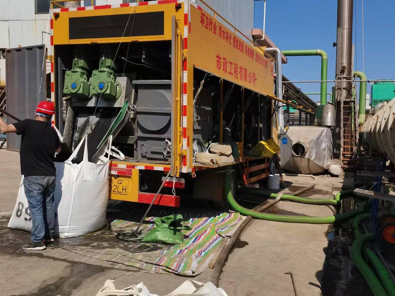 舒兰淤泥压干处理